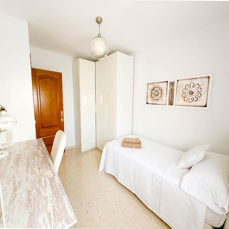 Apartament Catalina - Close To The Beach Estepona Exterior foto